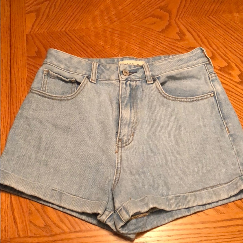 Pacsun high waisted shorts
